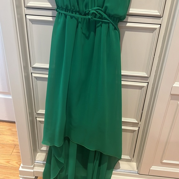 Women’s SZ Medium SWEET CLAIRE green high low dress Short in front long in back - Picture 3 of 7